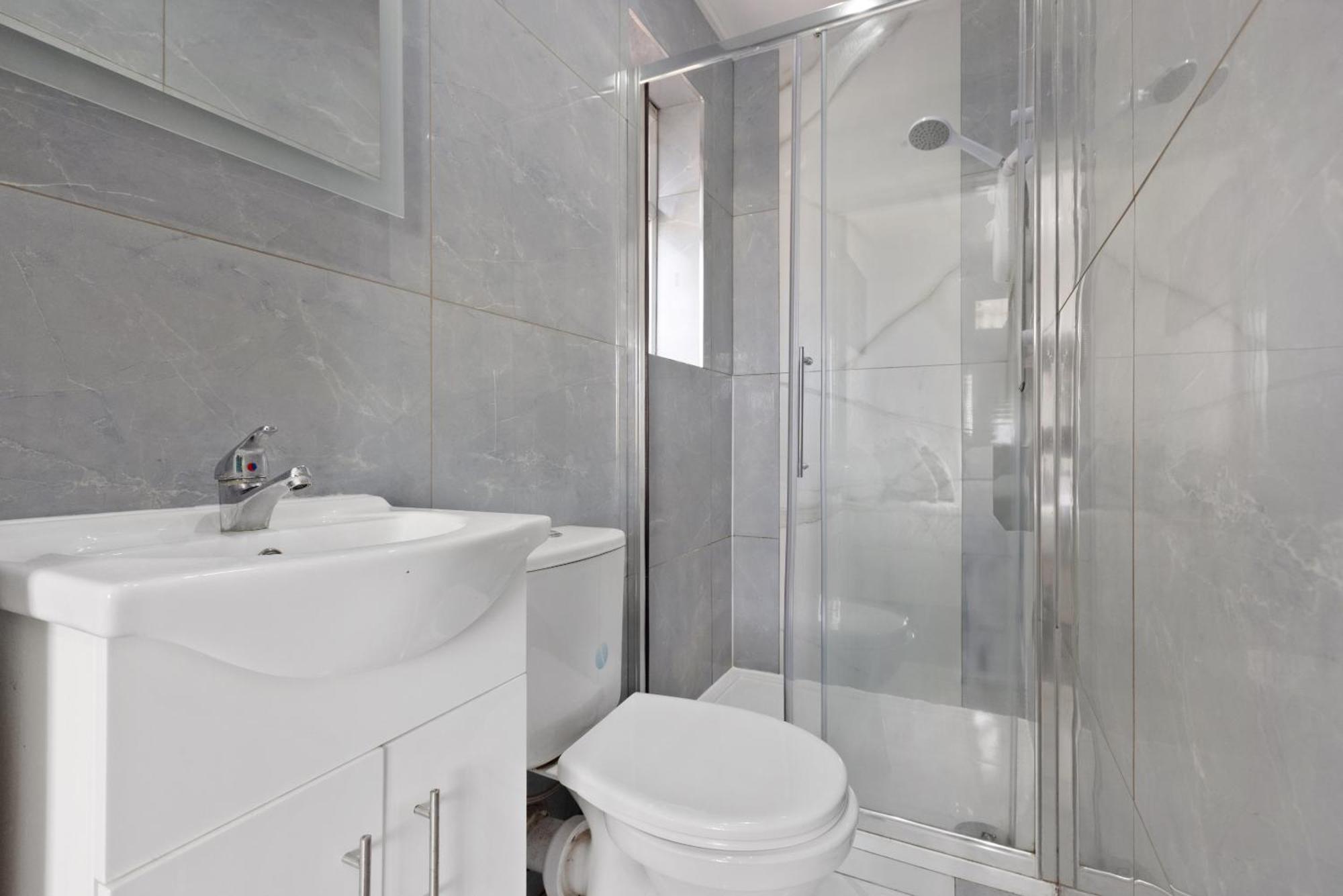 South Harrow Apartment Londen Buitenkant foto
